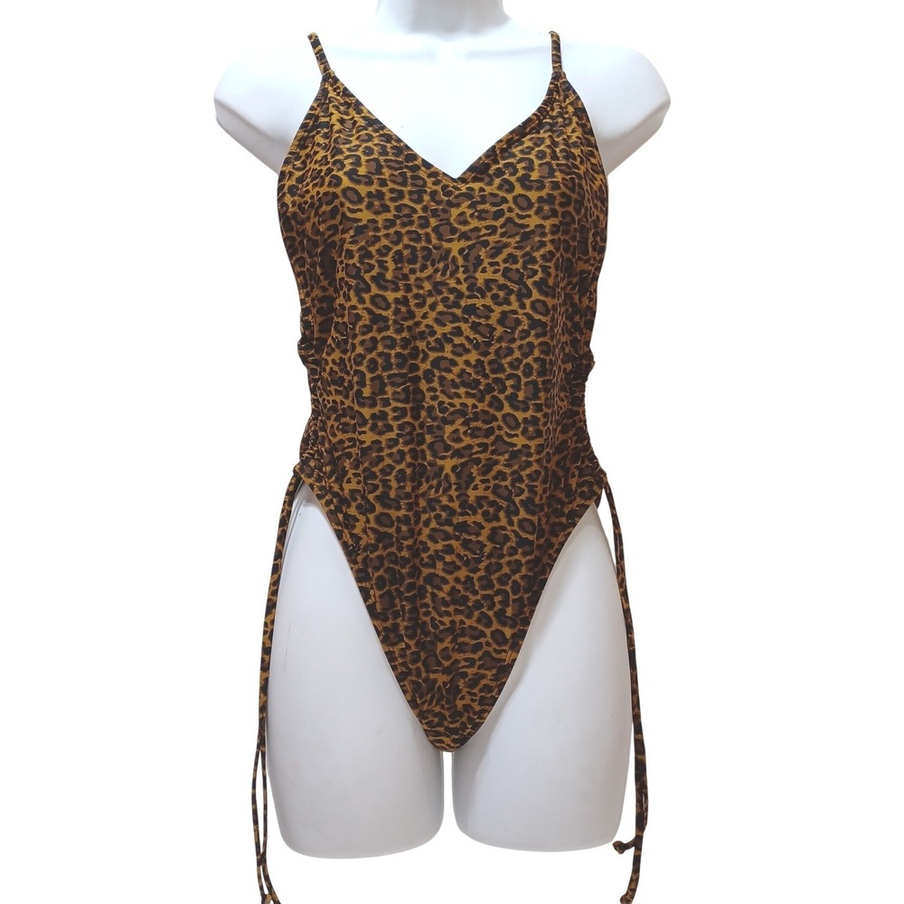 Kendall +‎ Kylie Leopard Print 1-Piece Swimsuit Womens M Beach Vacation Resort
